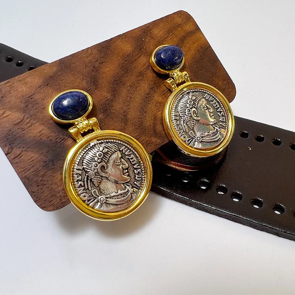 Conjunto de Colar e Brinco de Moeda Vintage Prata e Dourado Pedra Azul