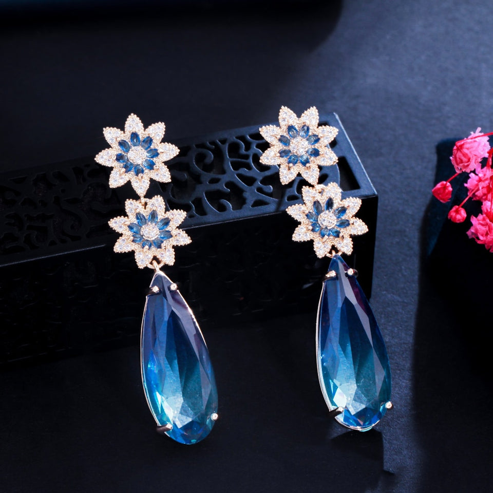 Brinco de Festa Floral Azul Com Gota de Cristal e Zircônias Laszine Shop