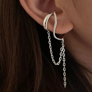 Brinco de Cartilagem Ear Cuff Prateado Argola Dupla Com Corrente Franja 2 Peças