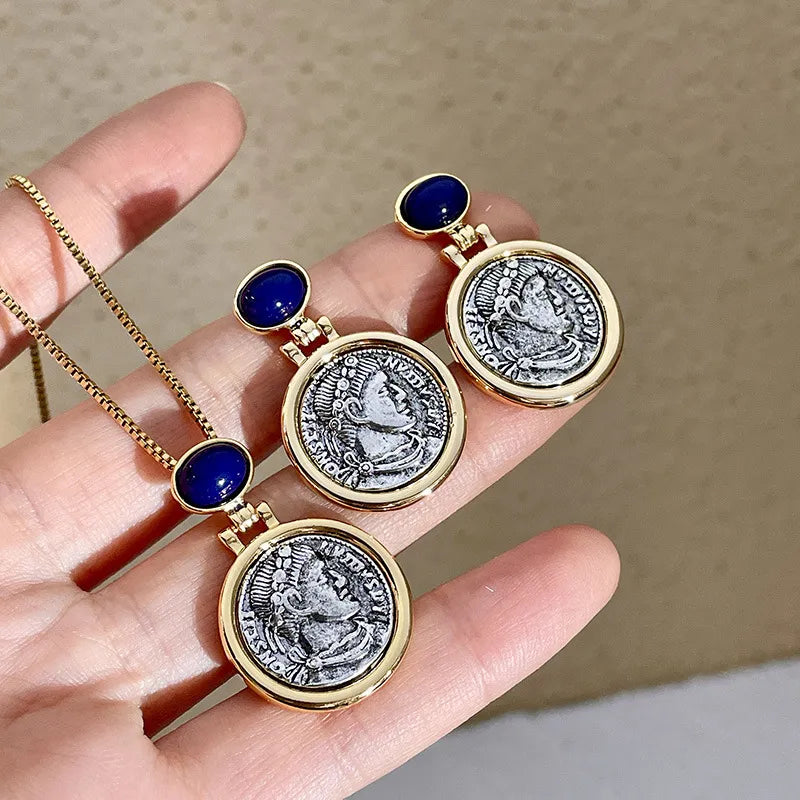 Conjunto de Colar e Brinco de Moeda Vintage Prata e Dourado Pedra Azul