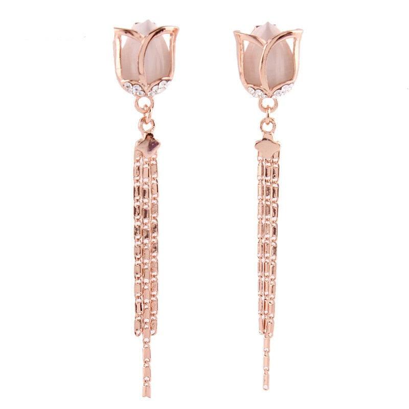 Brinco de Pressão para Festa Tulipa Tassel Rosé Laszine Shop